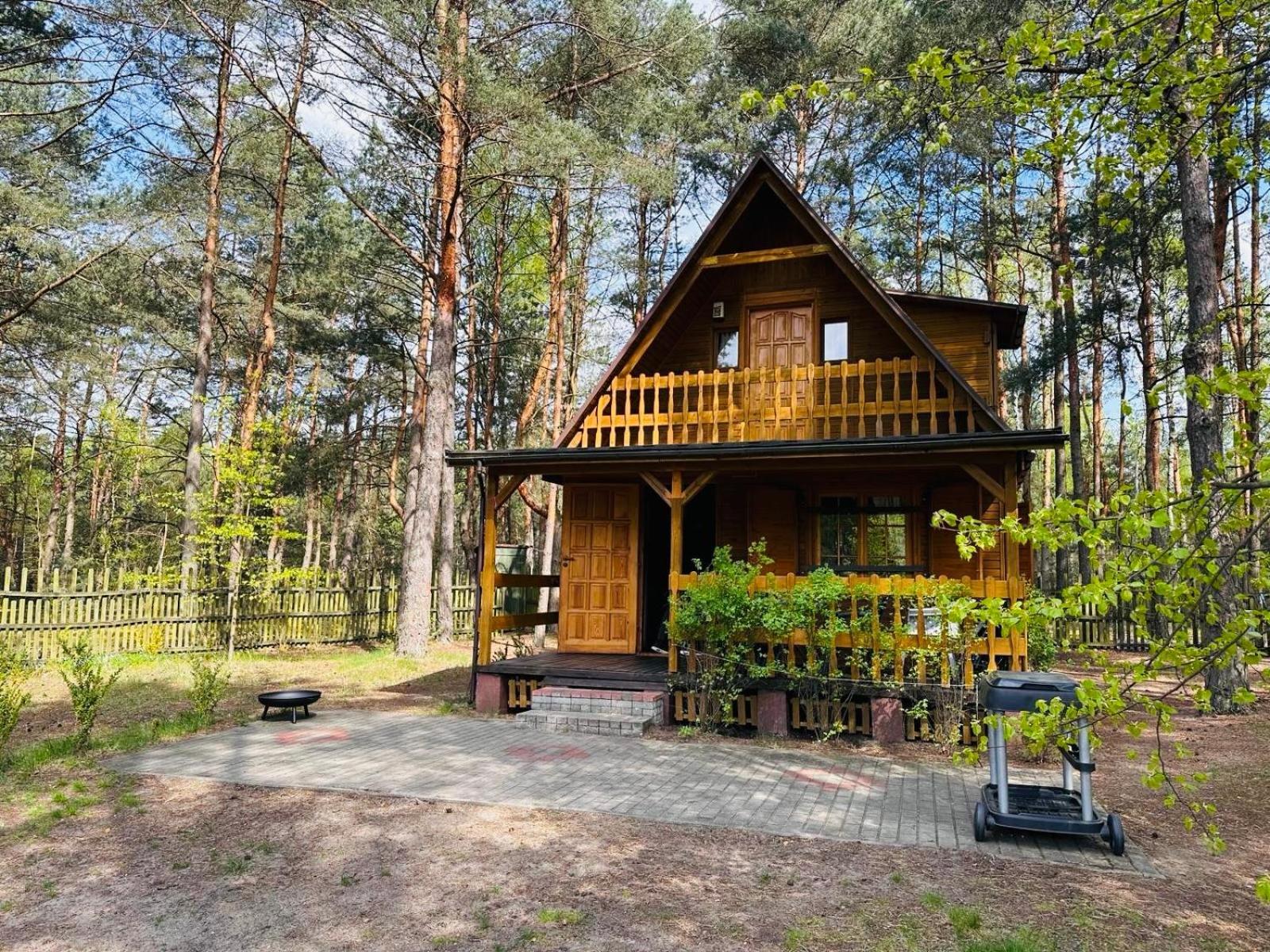Lesniczowka Villa Rzadza Luaran gambar